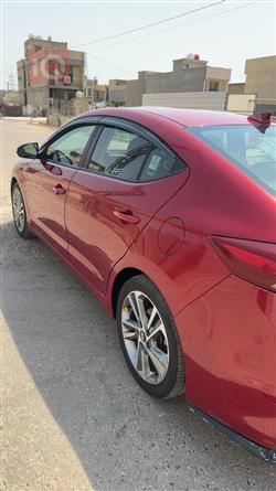 هیوندای ئەلەنترا